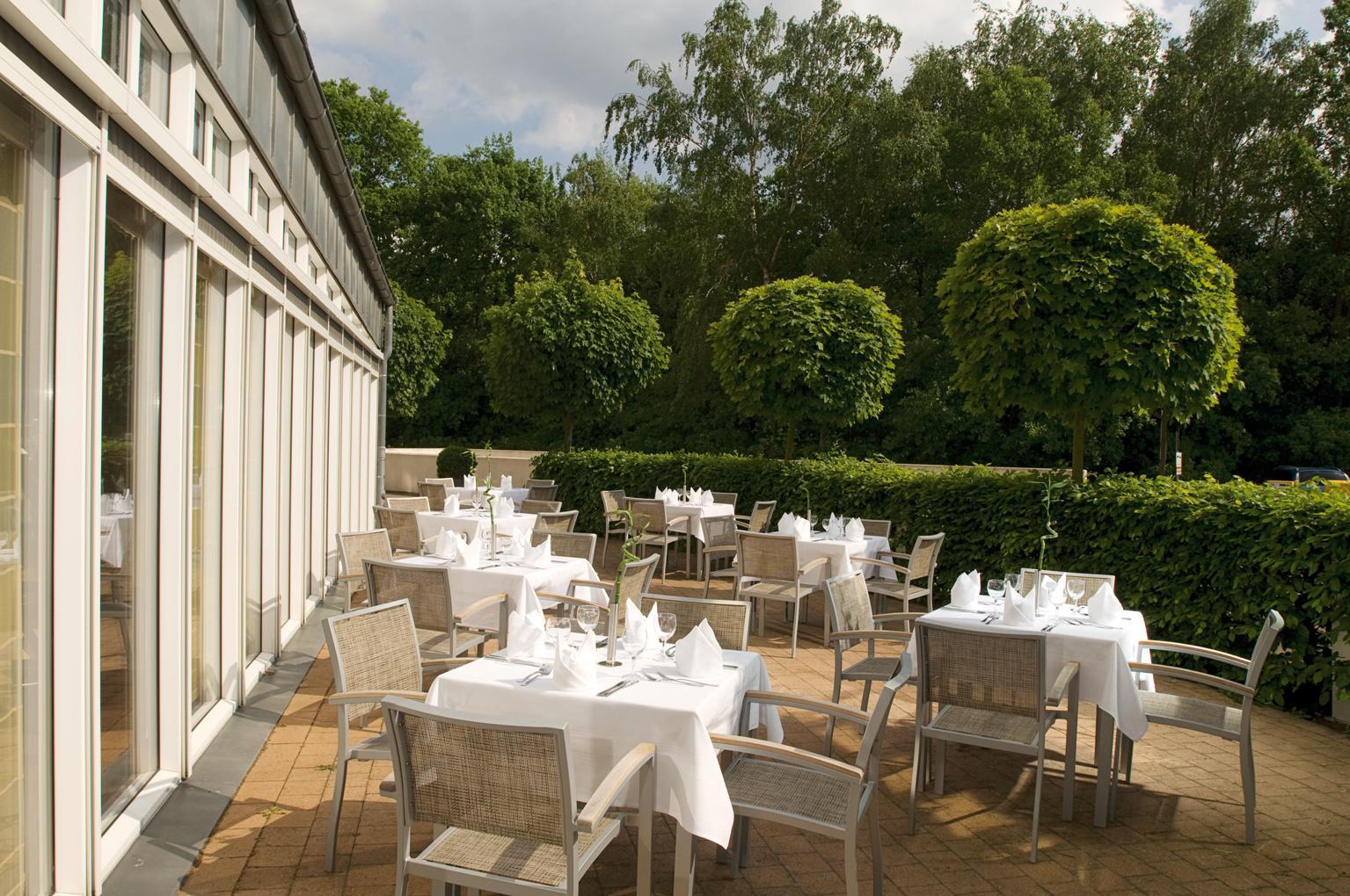 Hotel Nh Berlin Potsdam Conference Center Kleinmachnow Exterior foto