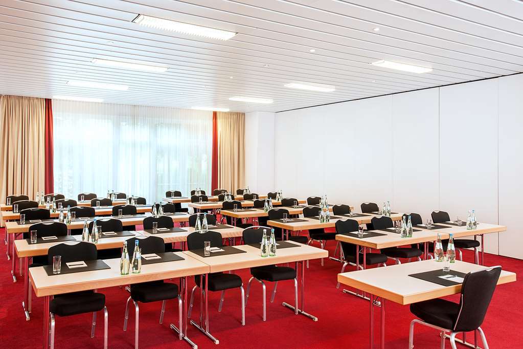 Hotel Nh Berlin Potsdam Conference Center Kleinmachnow Exterior foto