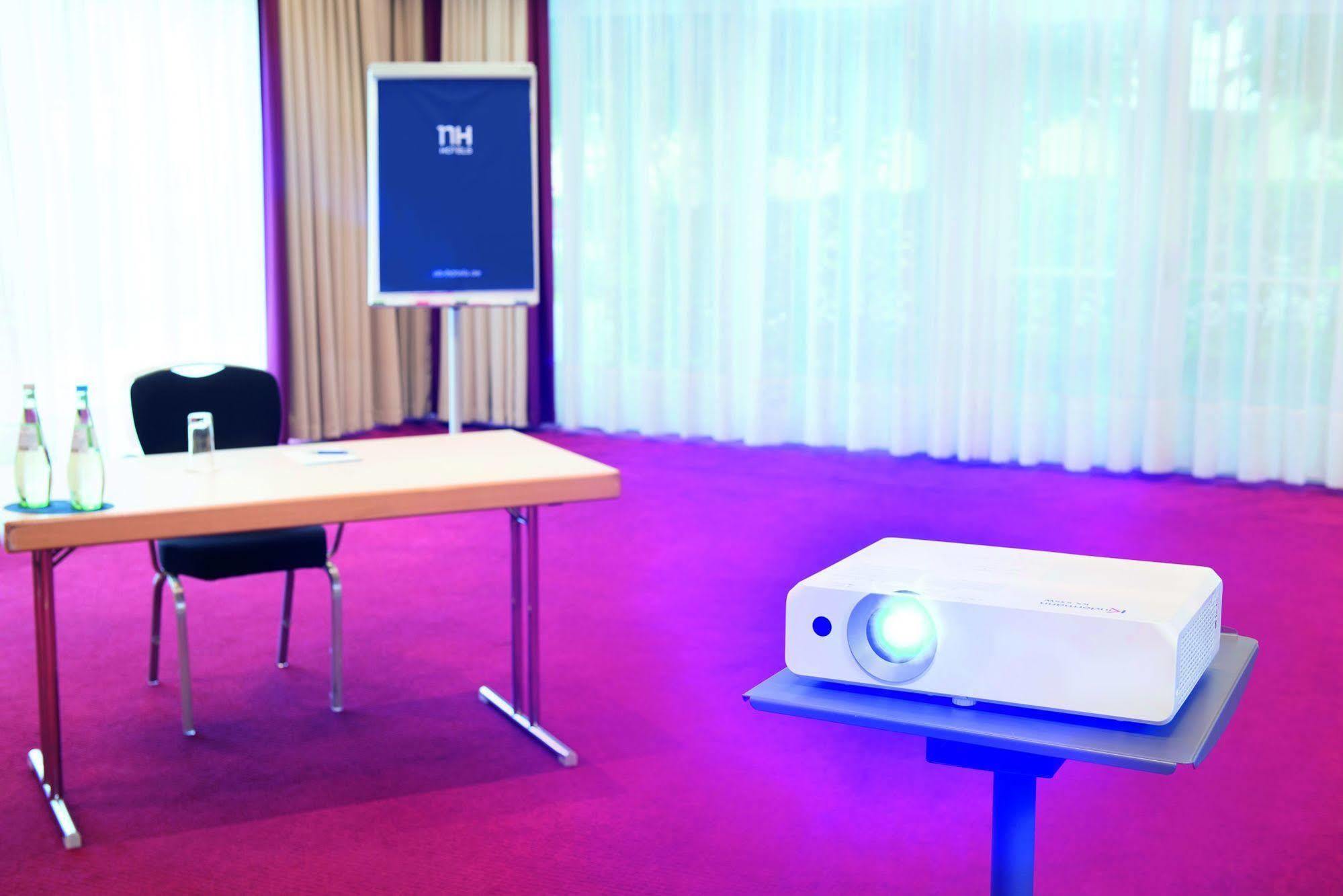 Hotel Nh Berlin Potsdam Conference Center Kleinmachnow Exterior foto