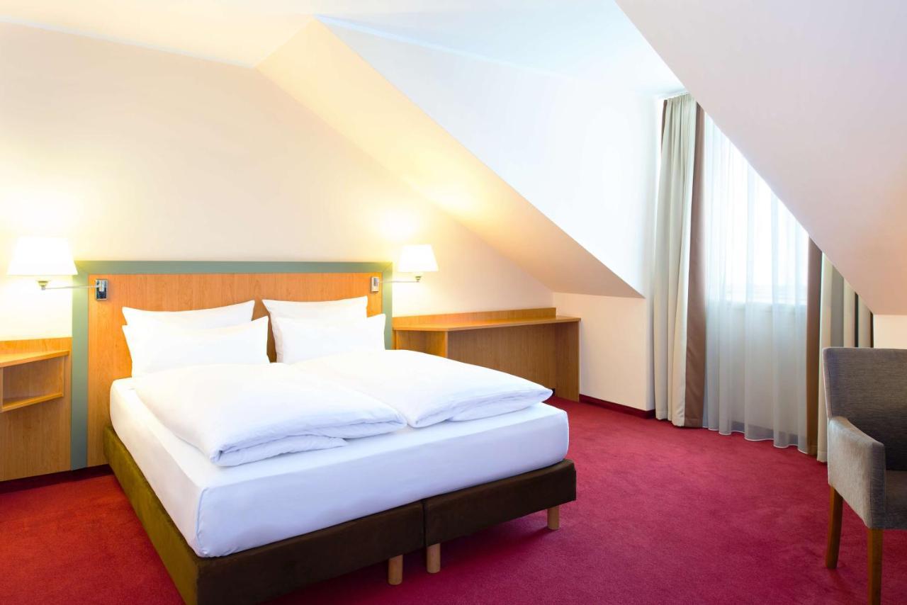 Hotel Nh Berlin Potsdam Conference Center Kleinmachnow Exterior foto