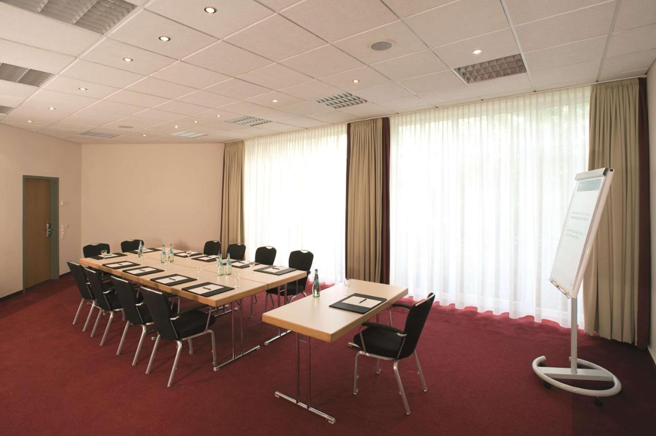 Hotel Nh Berlin Potsdam Conference Center Kleinmachnow Exterior foto